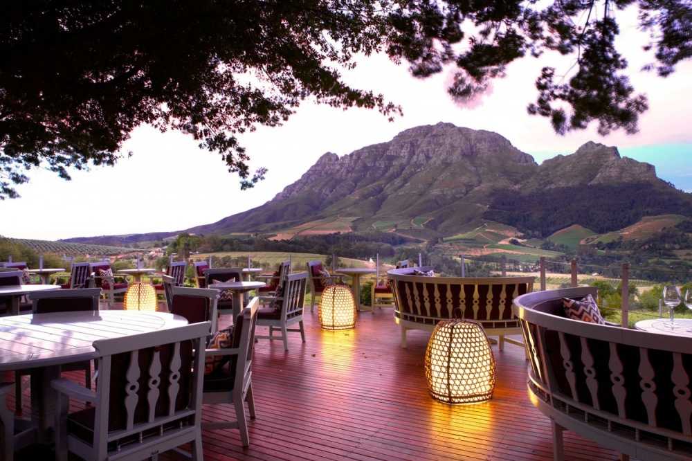 498505-delaire_graff_restaurant_deck-1500x1000-1000-3ec3146e1d-1475746435