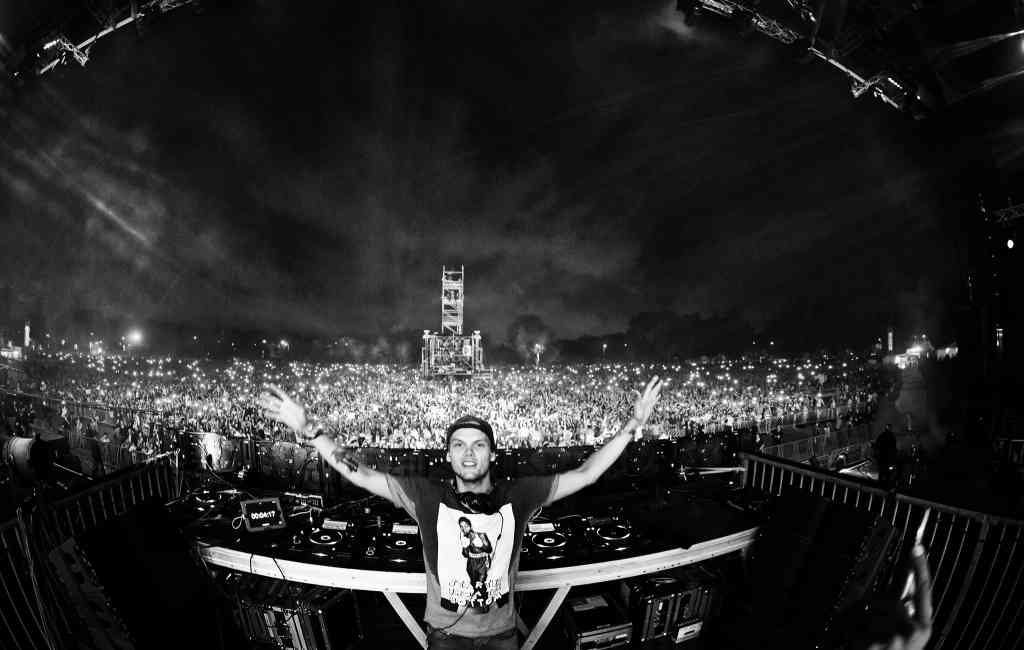 avicii a decedat