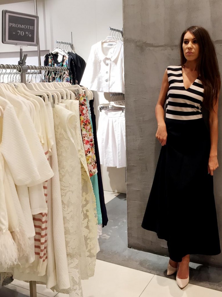 Cristina-Bursuc-Rochie-in V-Depot-96