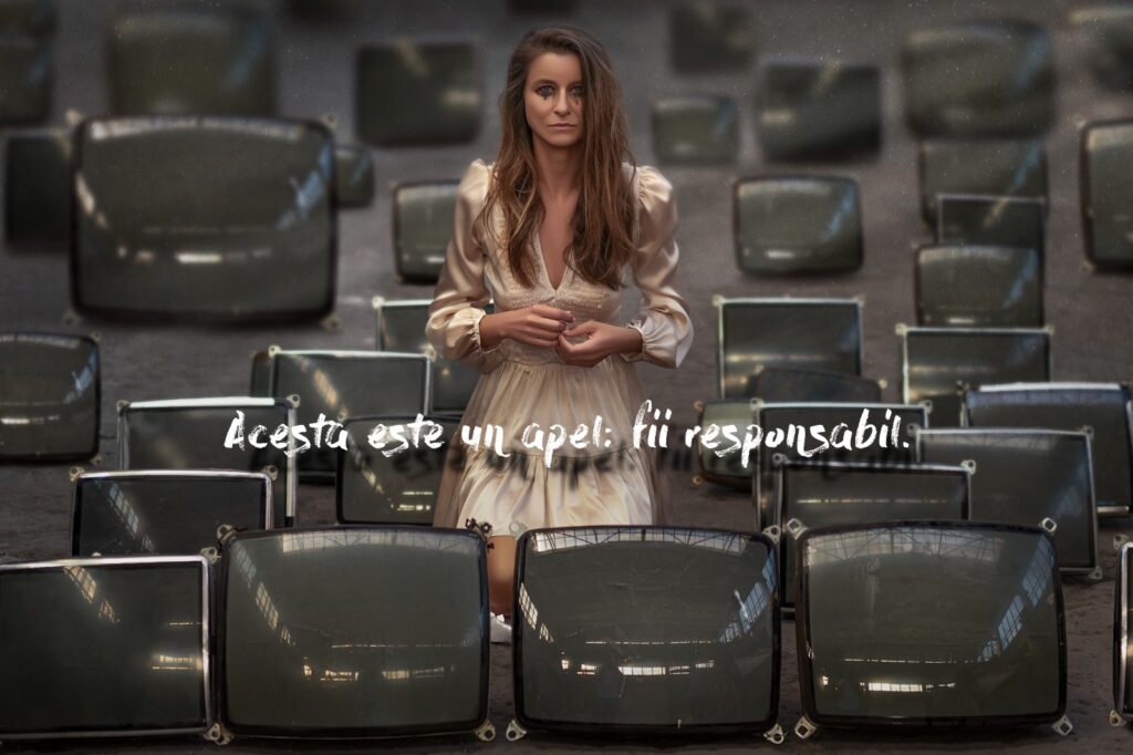 expoziție de fotografie DEEESTUL!