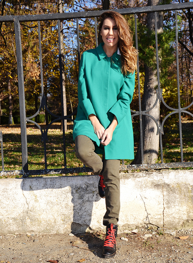Jeansi Guess, Pardesiu Benetton