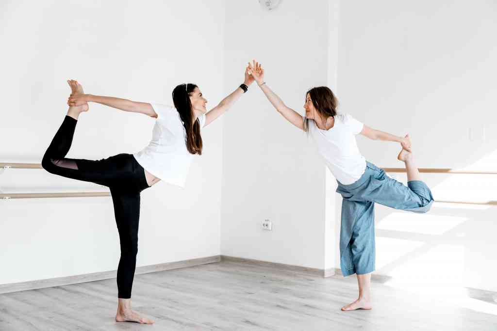 yoga laura calin
