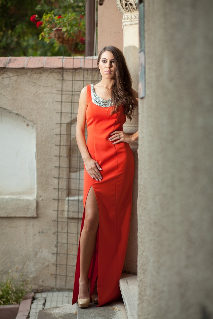 Cristina Bursuc rochie Deea Buzdugan