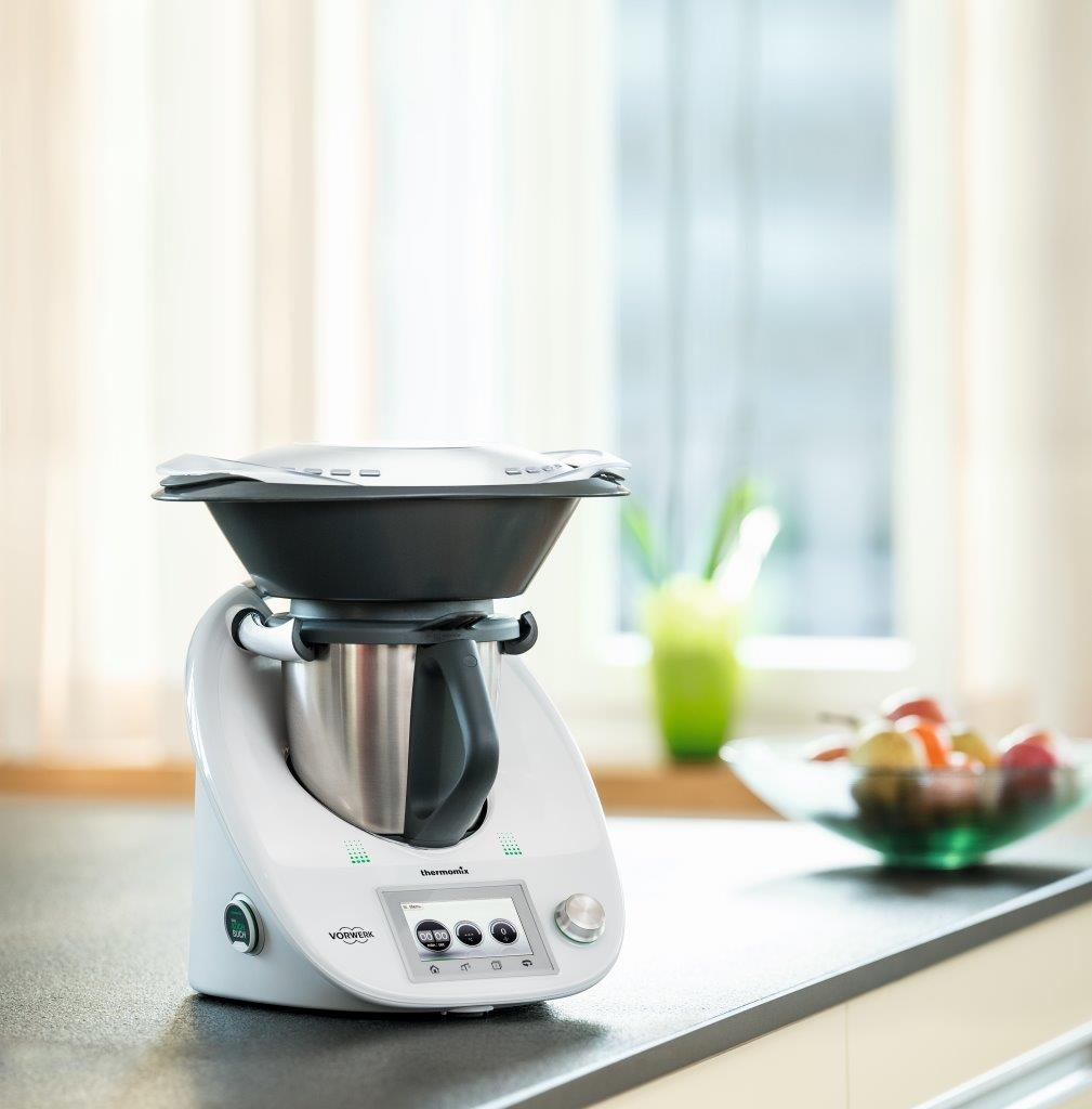 tm_thermomix_in_kitchen-001_verlaengert_rz