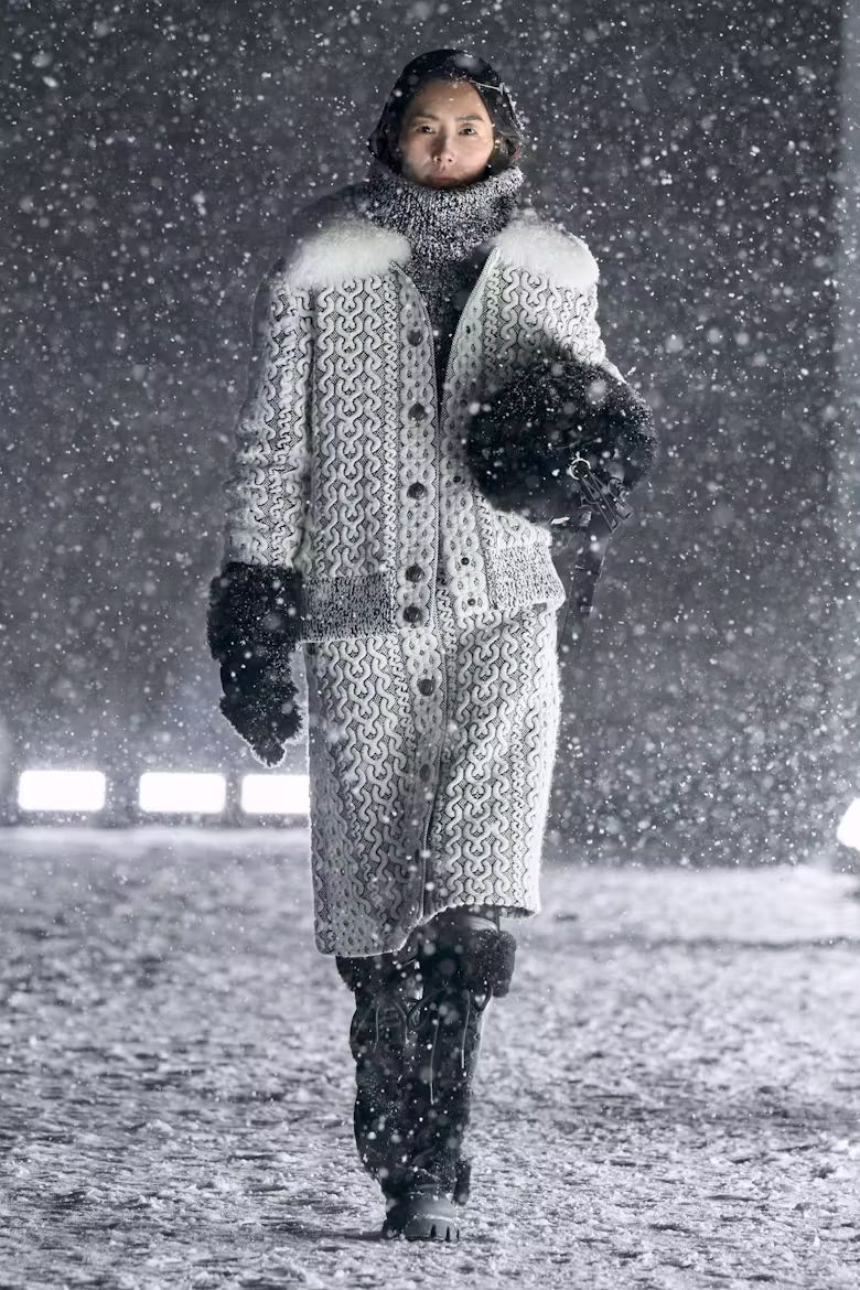 Moncler Grenoble Fall/Winter 2025. Sursa foto: wmagazine.com