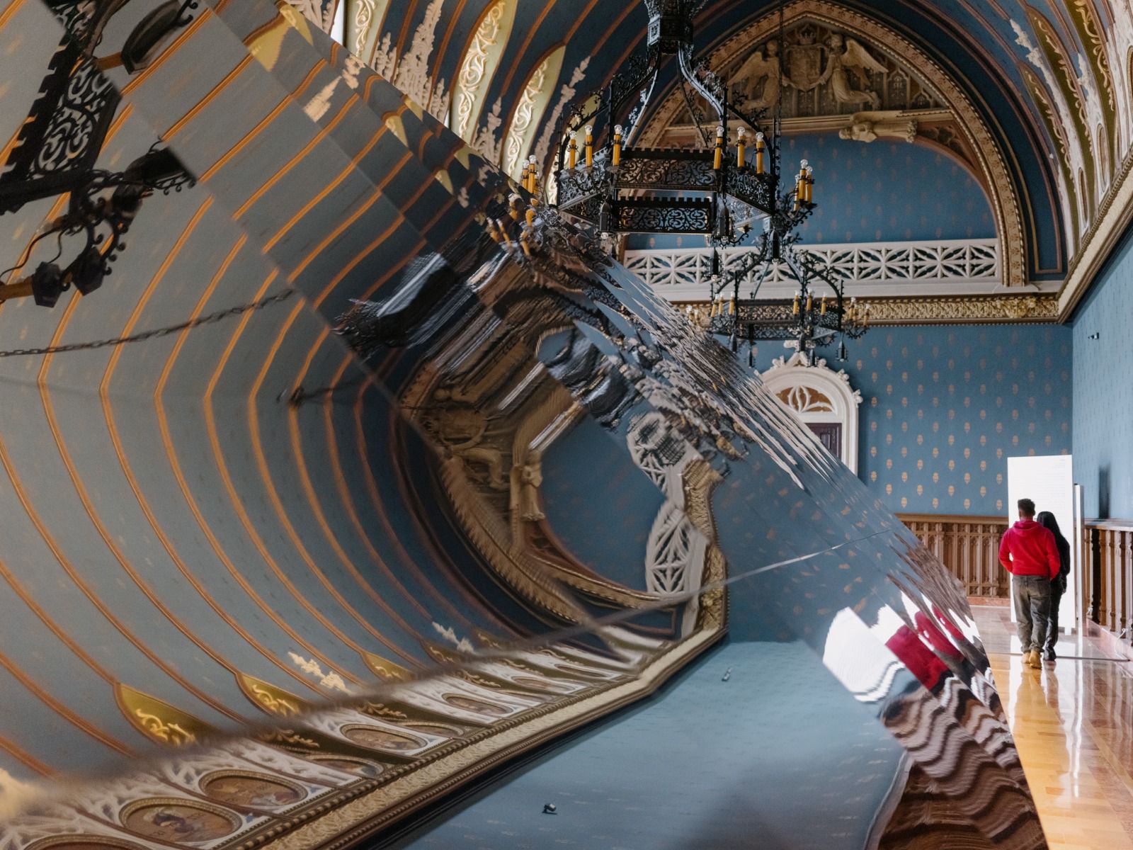 Premieră națională: Mircea Cantor, câștigătorul premiului Duchamp, curatorul unei splendide expoziții în țară, la Romanian Creative Week