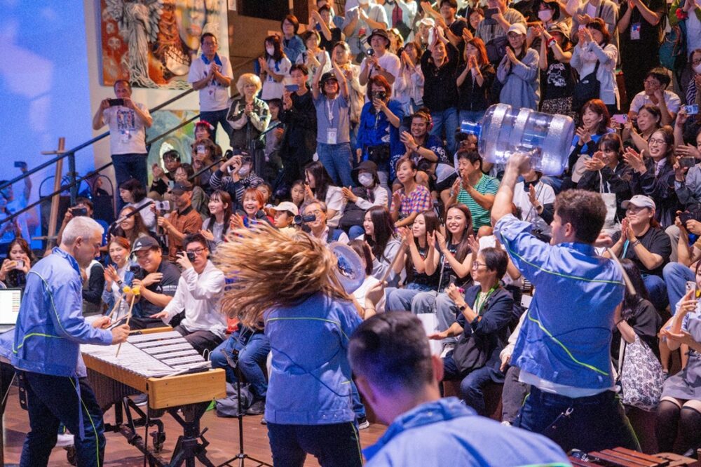 Zoli Toth și Young Beats Live î