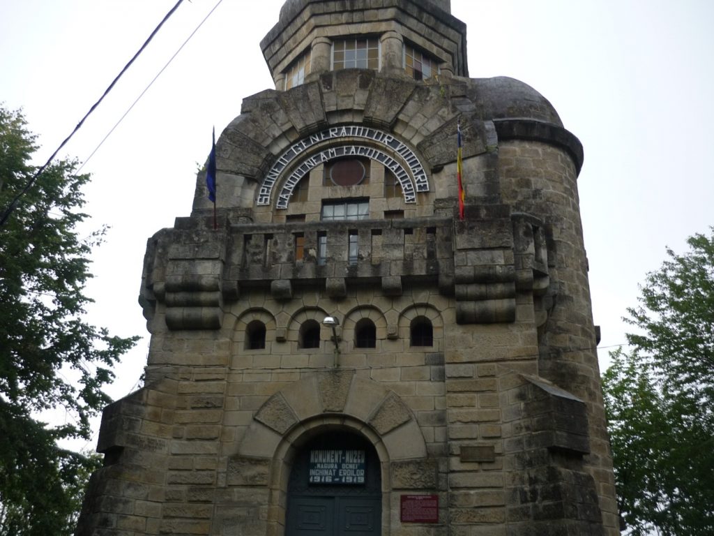 monumentul eroului necunoscut